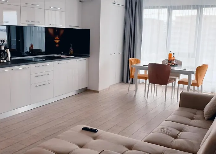 Rose By The Sea * 那沃达利