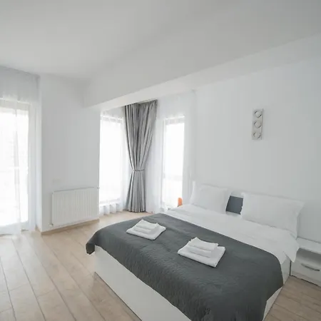 Rose By The Sea Apartment