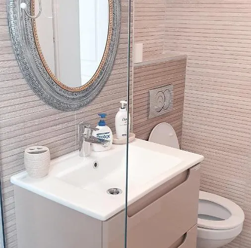 Rose By The Sea Apartment